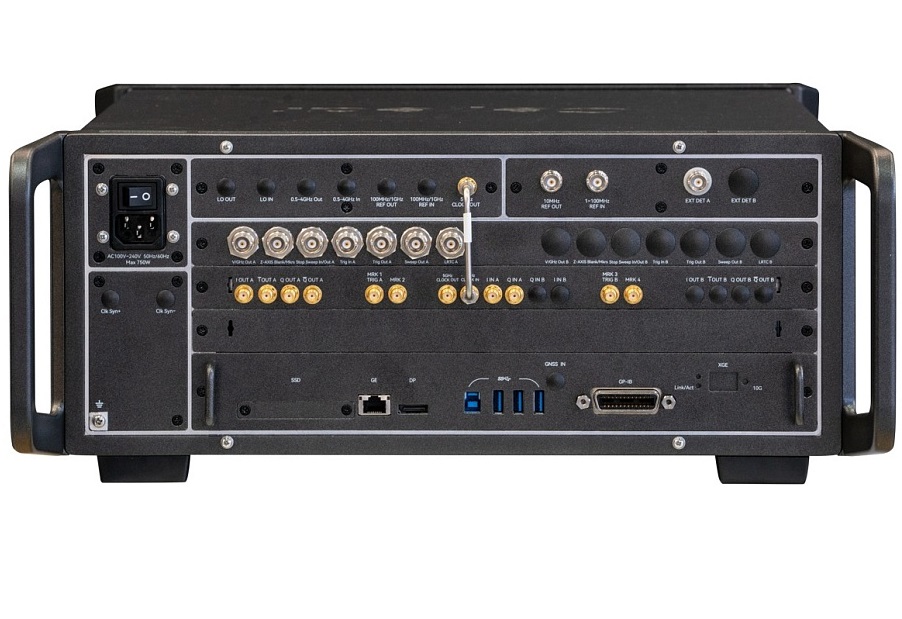 AkmeTech AT1466G Аналоговый генератор сигналов от 6 кГц до 45 ГГц