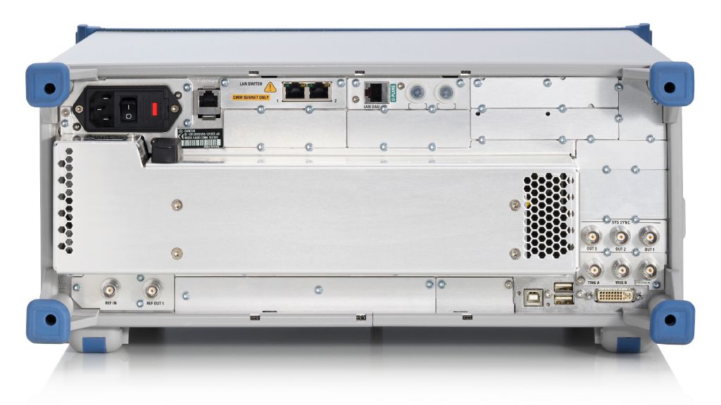 R&S CMW500 Широкополосный тестер радиосвязи задняя панель