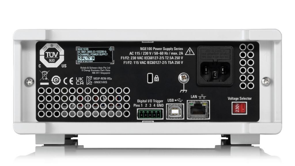 R&S NGE103B Источник питания постоянного тока 32 В, 3 А, 100 Вт