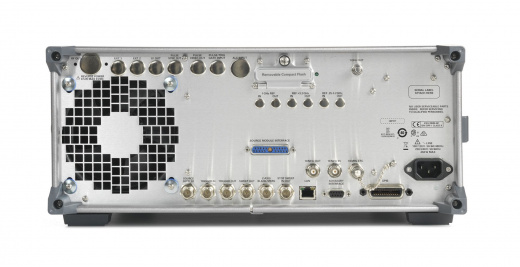 Keysight E8257D Аналоговый генератор сигналов задняя сторона