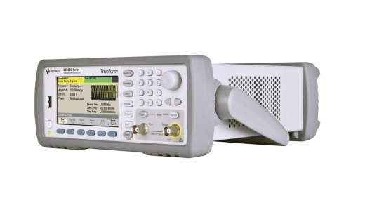 33521B Генератор сигналов