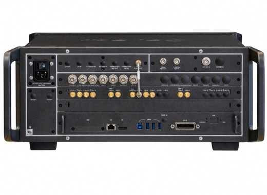 AkmeTech AT1466L Аналоговый генератор сигналов от 6 кГц до 67 ГГц