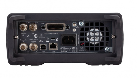 33509B Генератор сигналов