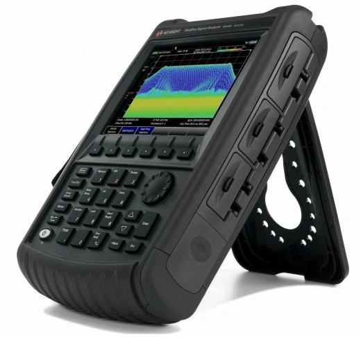 Keysight N9938B FieldFox Портативный анализатор спектра