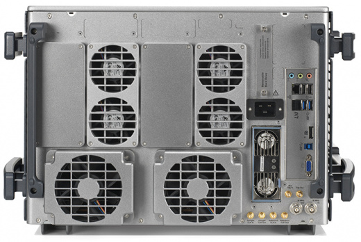 UXR0402A Осциллограф